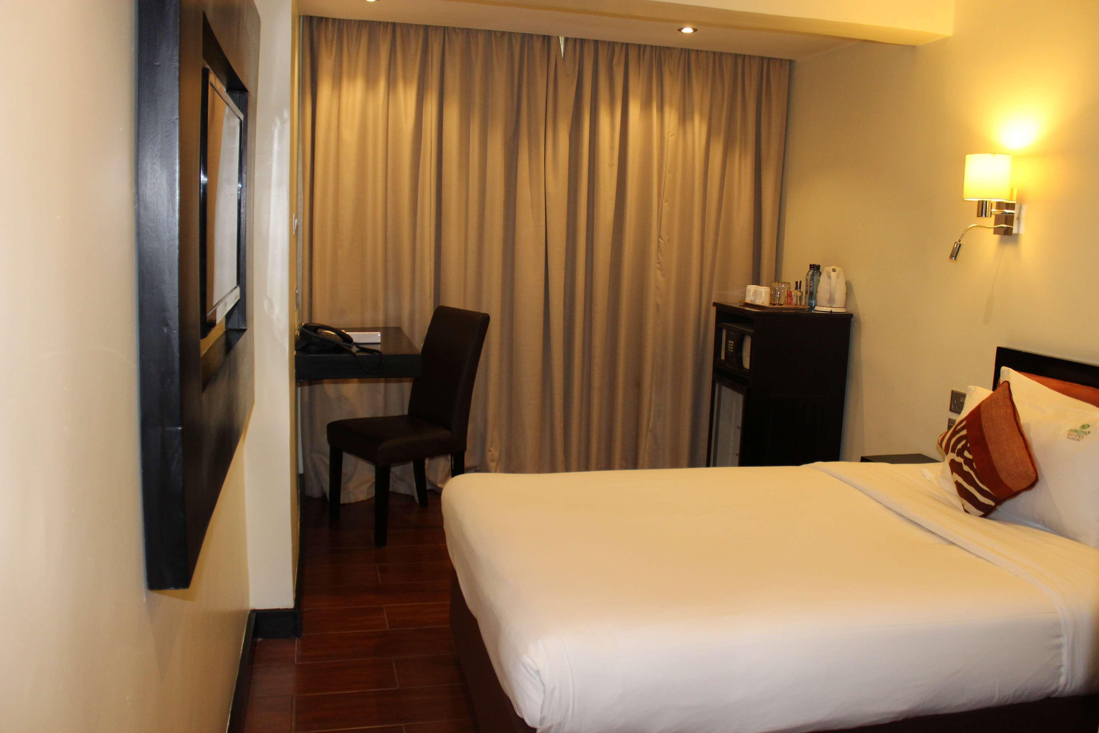 Best Western Auray Le Loch Екстер'єр фото